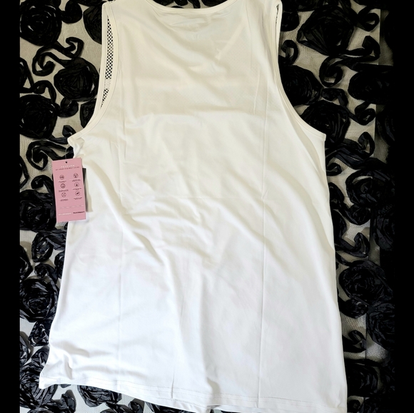 NWT ACTIVEWEAR SHIRT BY SOHO SPORT - Picture 2 of 8